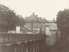 Frederiksborggade og Nørrevold set fra glaciet udenfor Ahlefeldts Bastion ca. 1870.jpg
